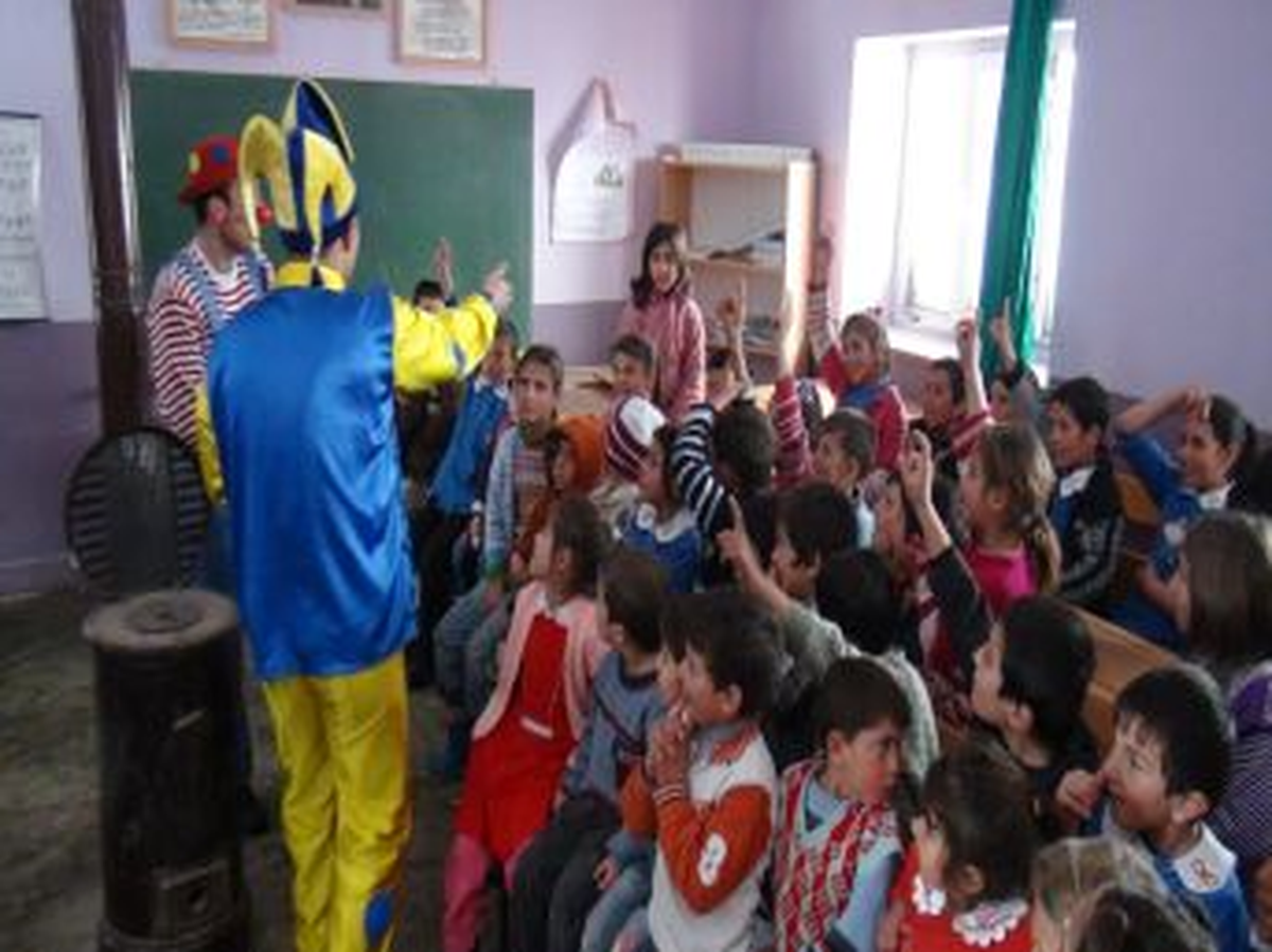 İlk Kez Tiyatro İzlediler