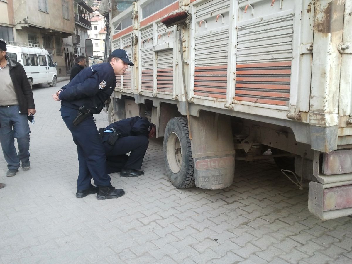 Kamyonet Çarpan Çocuk Ağır Yaralandı