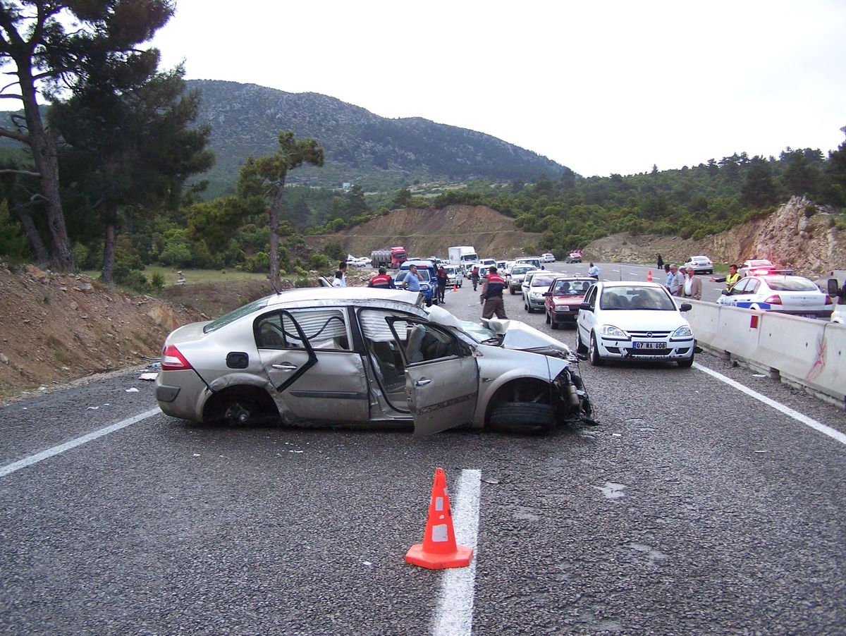 Korkuteli\'nde Trafik Kazaları Azaldı