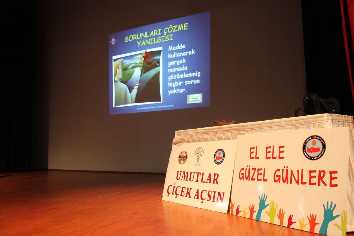 Öğrencilere "Madde Bağımlılığı" Semineri