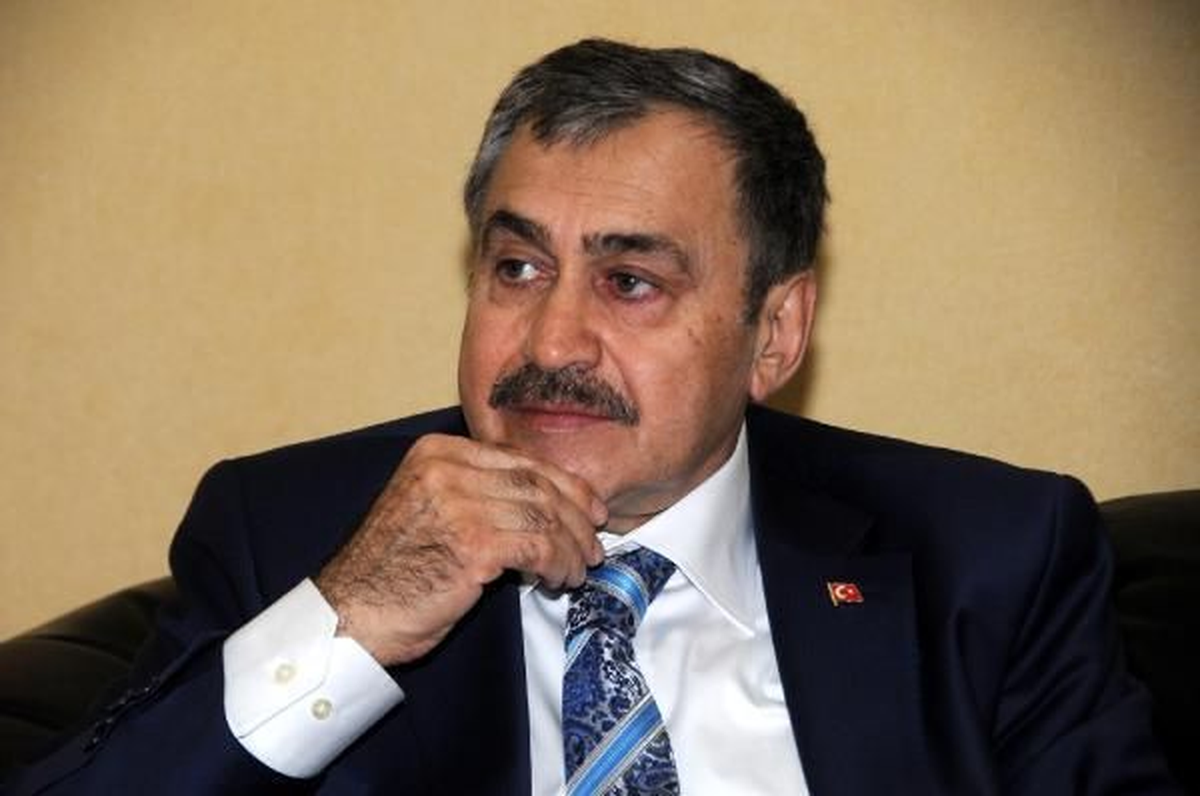 Orman ve Su İşleri Bakanı Veysel Eroğlu, "Türkiye\'de Ekonomik İstikrar Varsa Bunu Siyasi İstikrara...