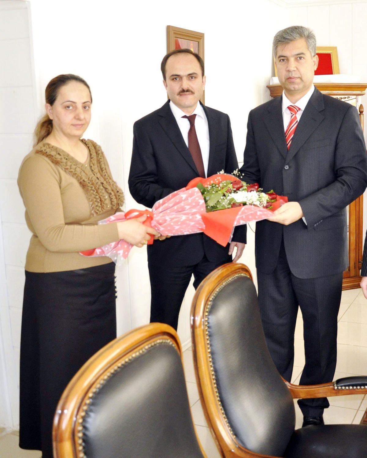 Siverek Vergi Dairesi\'nden Kaymakam Erkal\'a Ziyaret