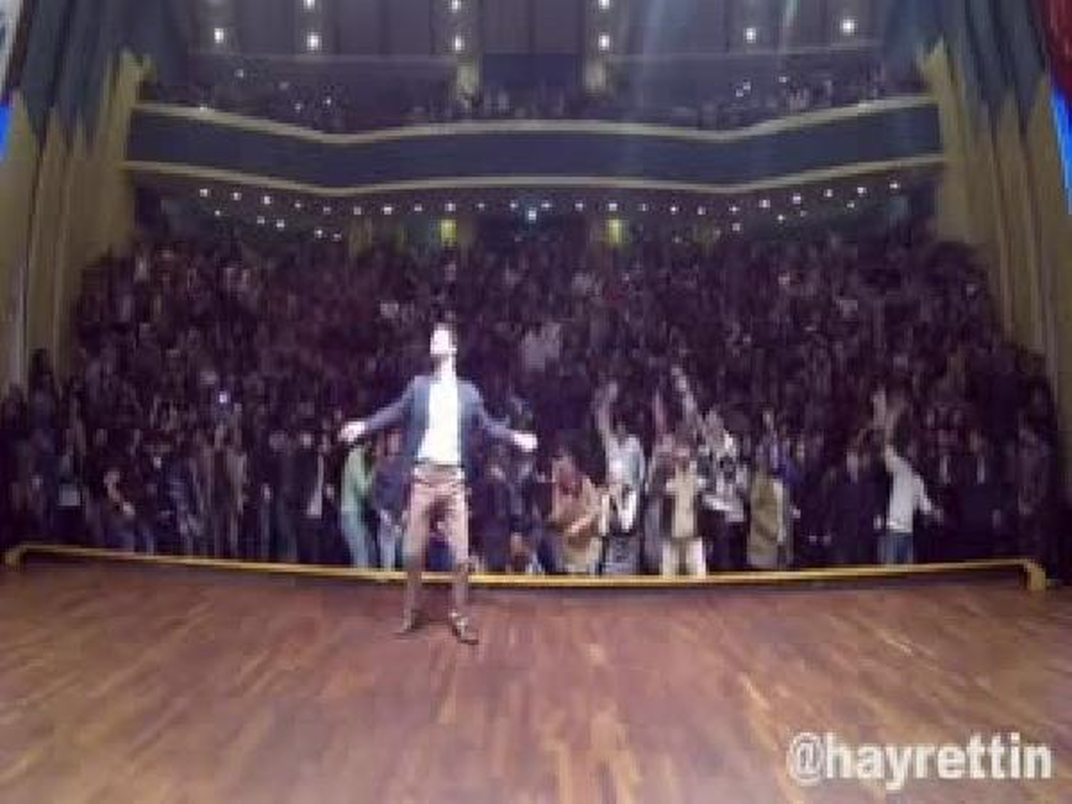Şovmen Hayrettin Üniversitede Harlem Shake Dansı Yaptı