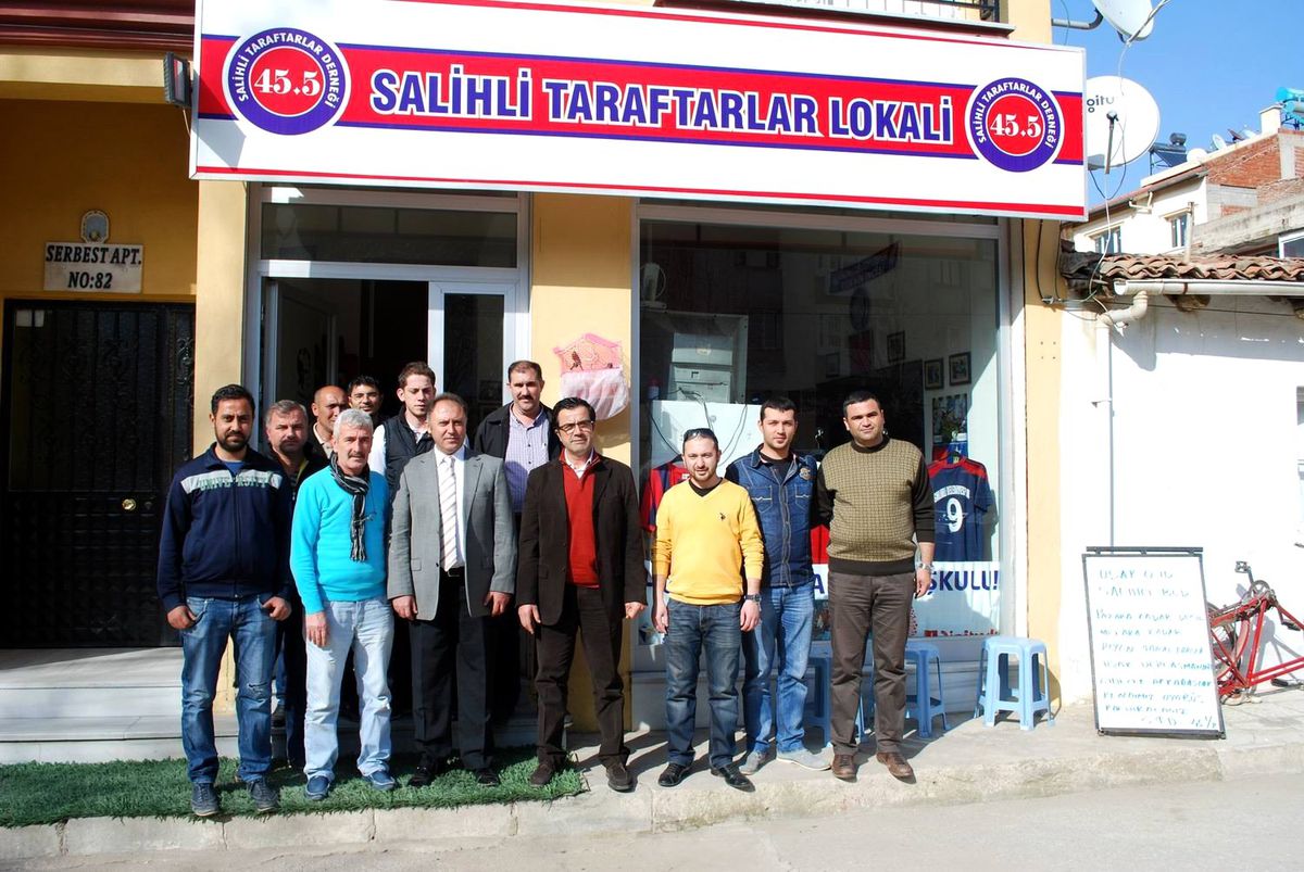Taraftar Derneği\'ne Lcd Tv ve Otobüs Jesti