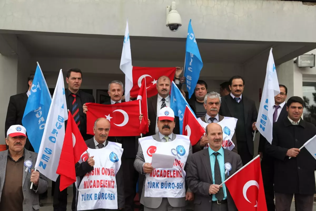 Türk Büro-Sen'den İş Bırakma Eylemi