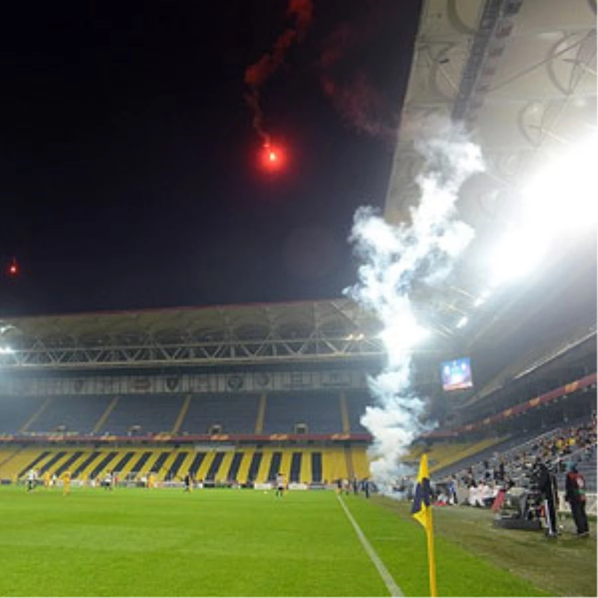 UEFA\'dan Fenerbahçe\'ye Şok Cezalar