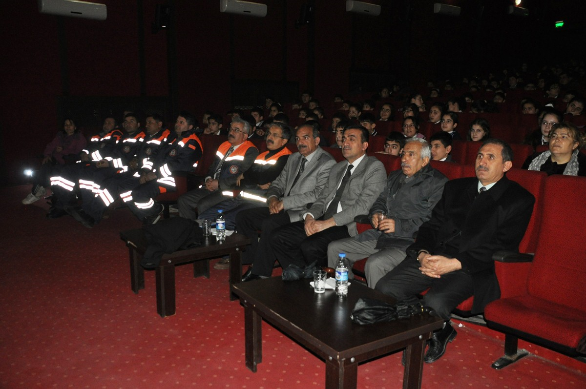 44 Milkut, Öğrencilere Sivil Savunmayı Anlattı