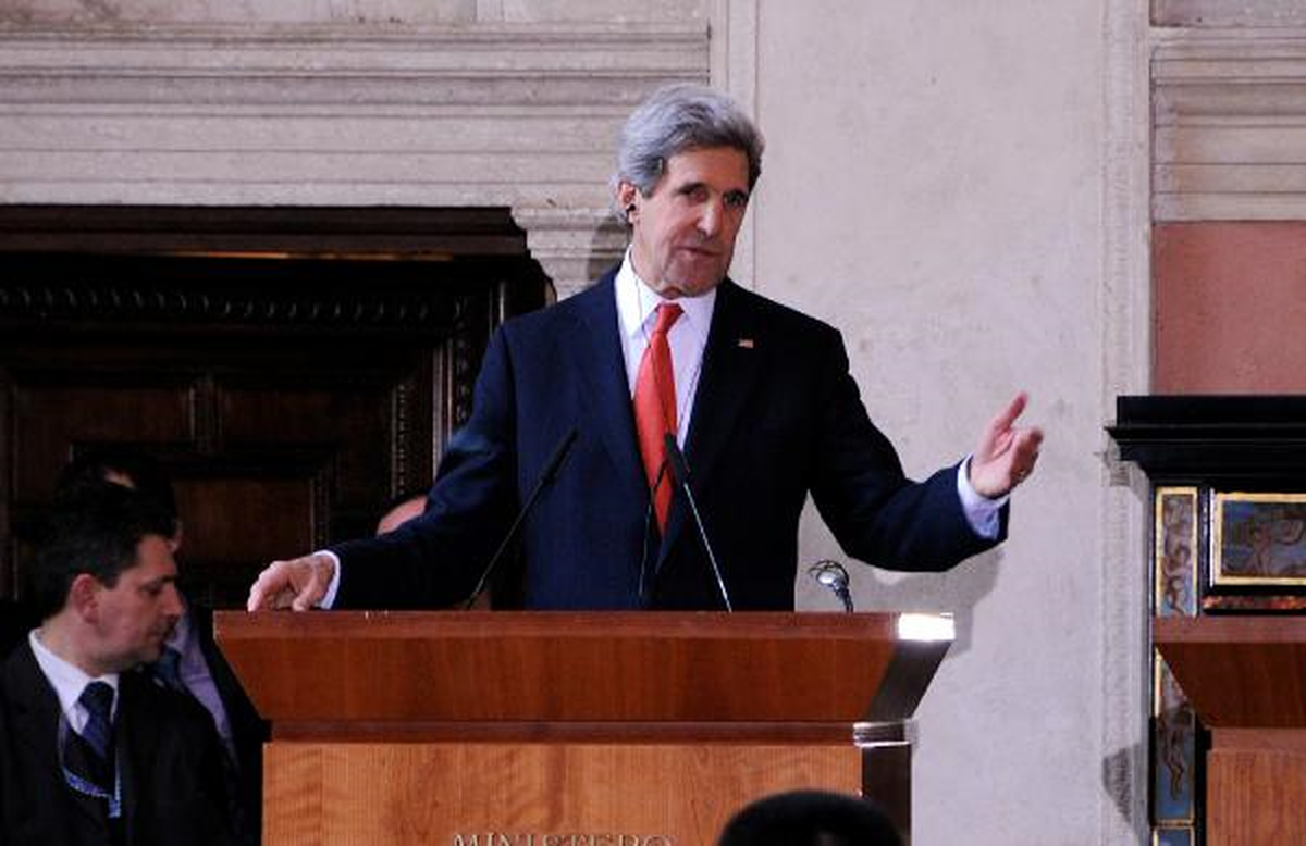 ABD Dışişleri Bakanı Kerry: "Suriyeli Muhaliflere 60 Milyon Dolar Değerinde Yardım Yapacağız"
