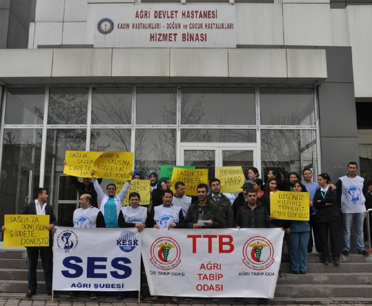 Ağrı\'da, Doktorlara Yönelik Artan Saldırılar, Sendika Temsilcileri Tarafından Kınandı