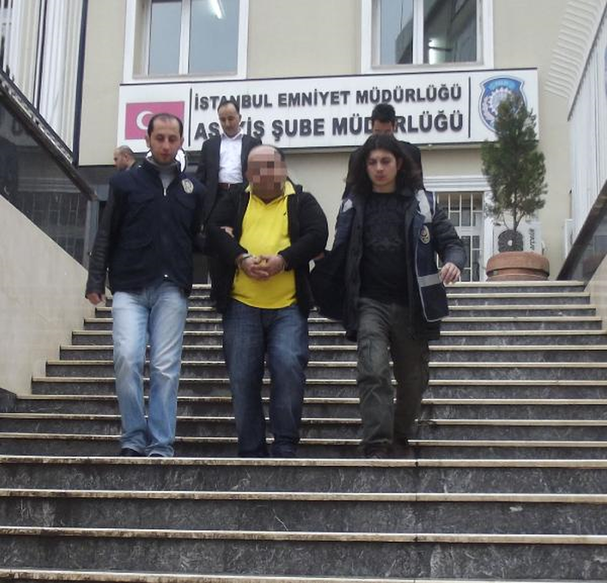 Amerika\'dan Ev Vaadiyle Dolandırdı