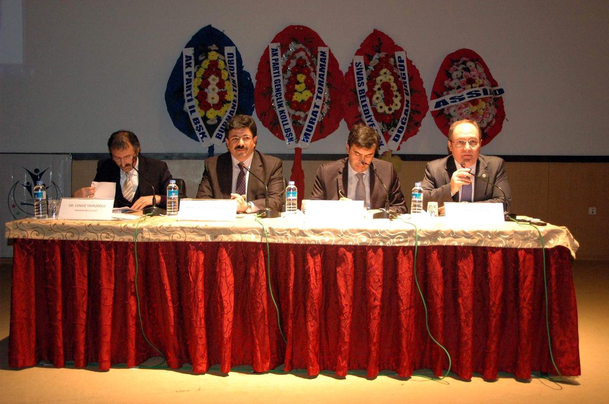 Atıldıkları Üniversitede "28 Şubat\'ı" Anlattılar