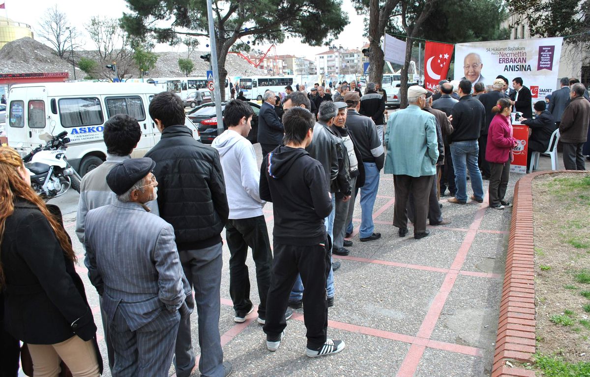 Aydın Sp\'den Darbe Hayrı