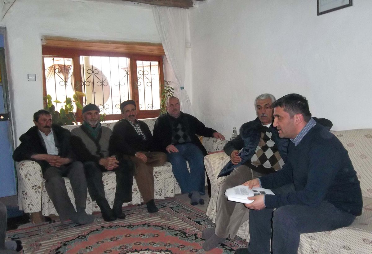 Balışyeh\'te Kırsal Kesimde Yaşayan Çiftçilere Yönelik Eğitim Semineri