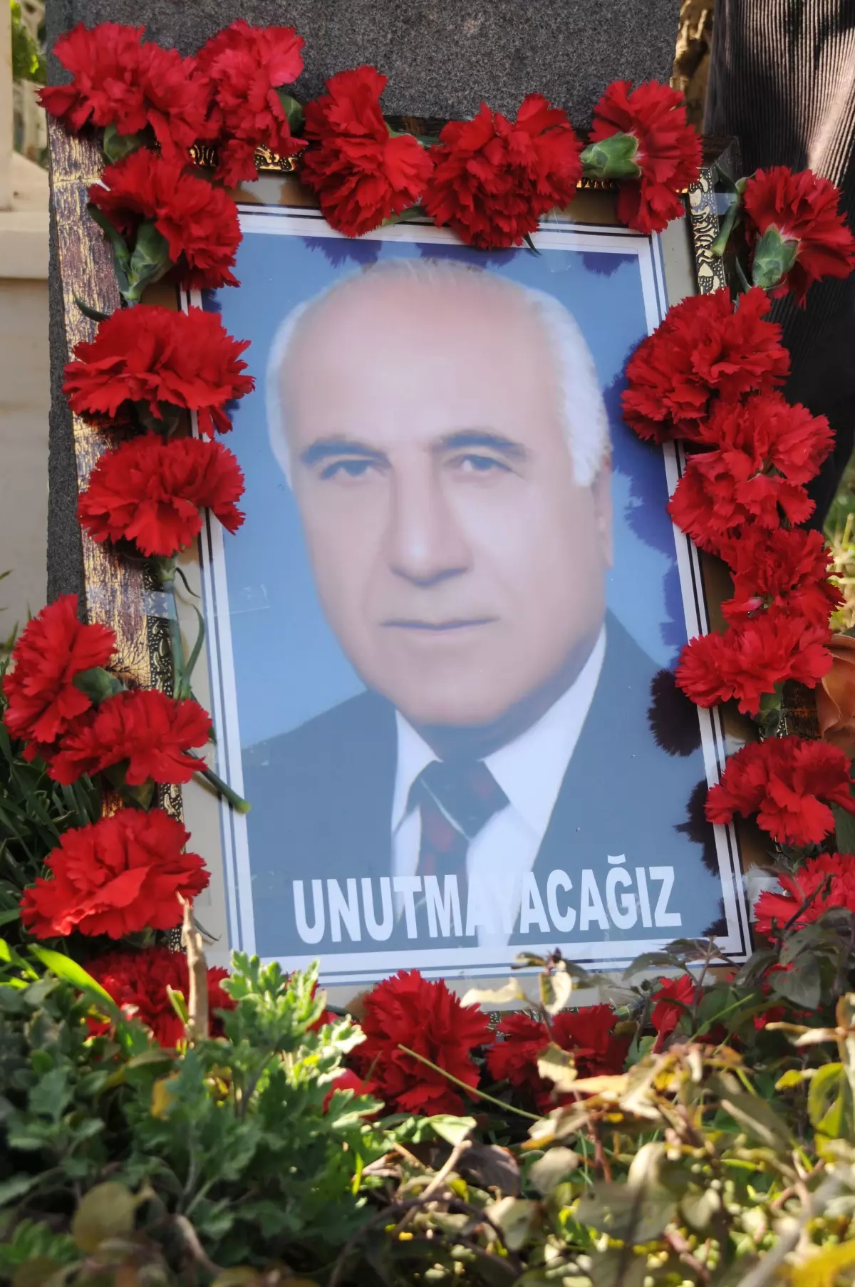 Cizreli Avukat Dinler Mezarı Başında Anıldı