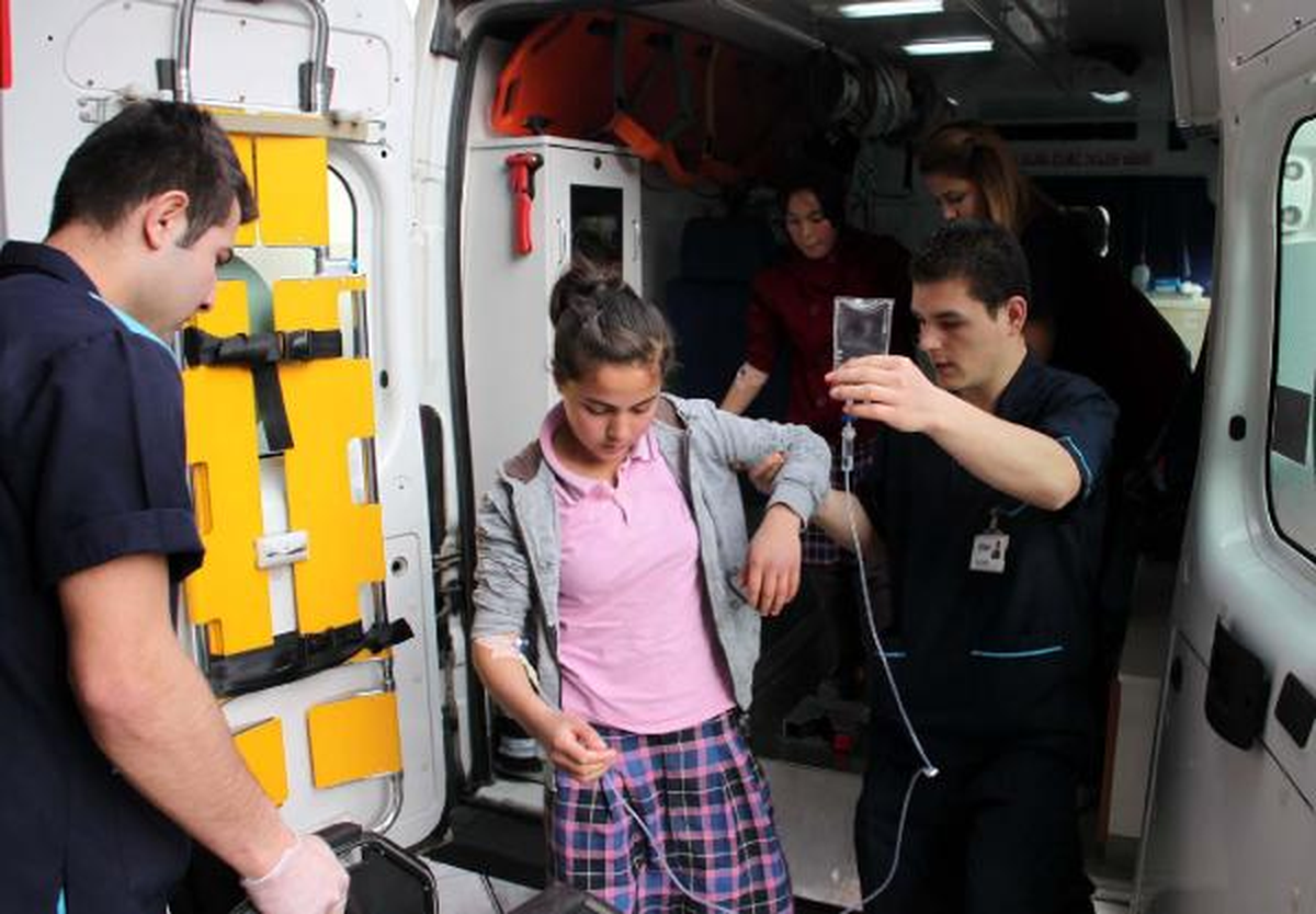 Dikkatli Öğretmenler, Öğrencilerin Zehirlenmesini Önledi