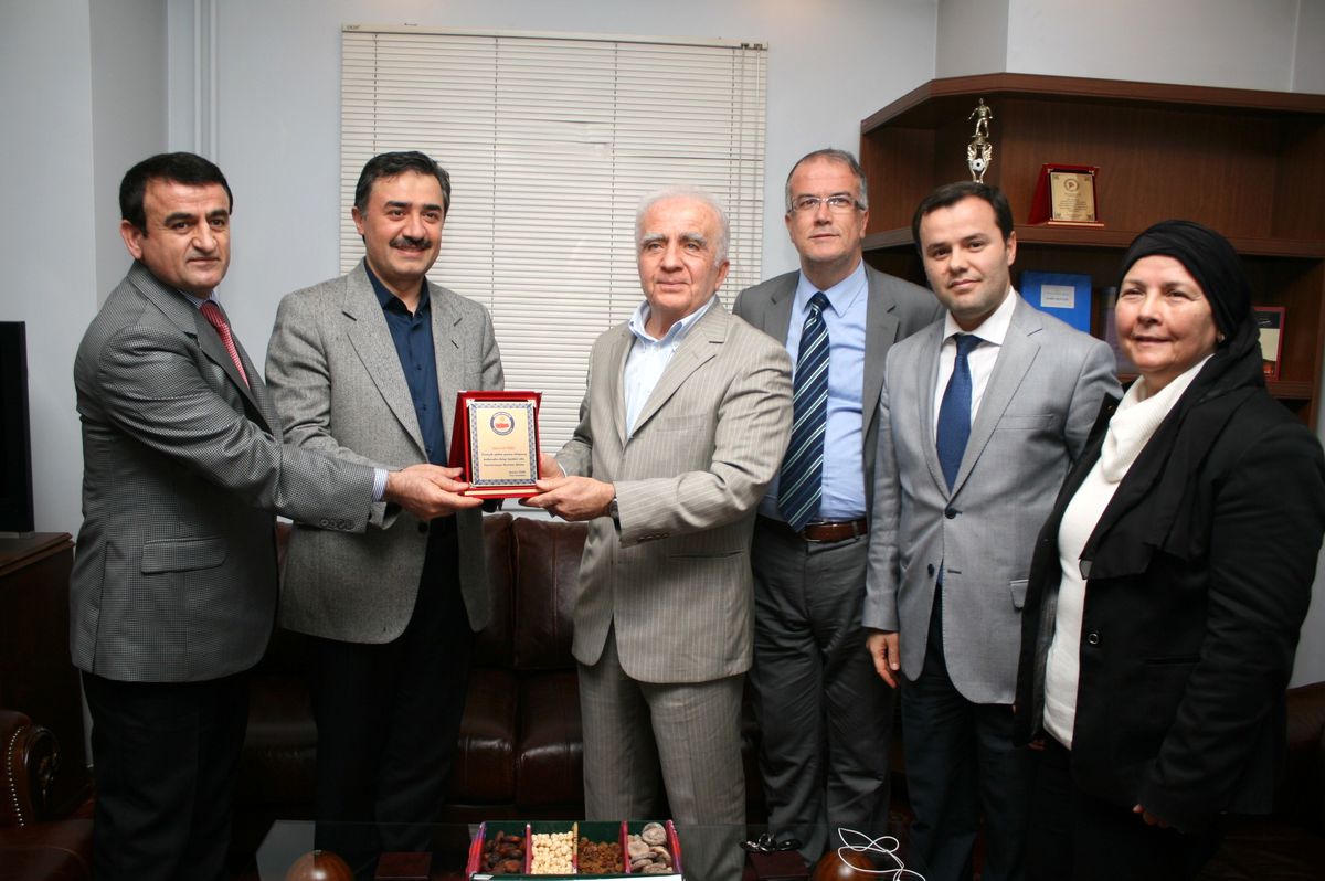 Eğitime Katkıya Plaket