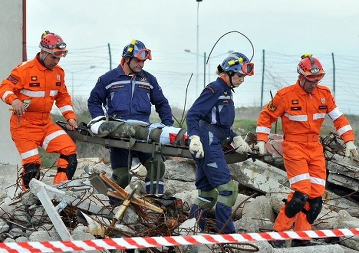 Esenler\'de Gerçeği Aratmayan Deprem Tatbikatı