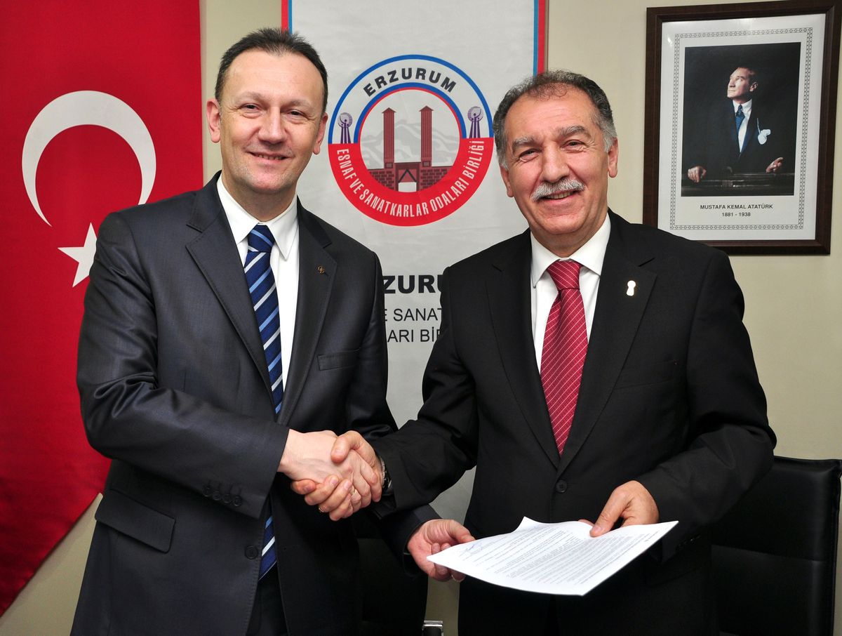 Esob, \'Üreten Paket\'i İmzaladı