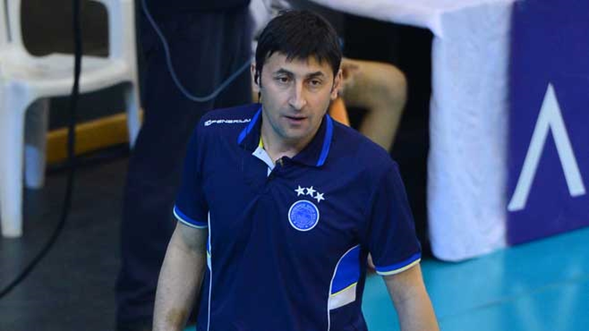 Fenerbahçe Kadın Voleybol Antrenörü Söz: "İstanbul\'daki Maçı Kazanıp, Kupayı Türkiye\'ye Getireceğiz"