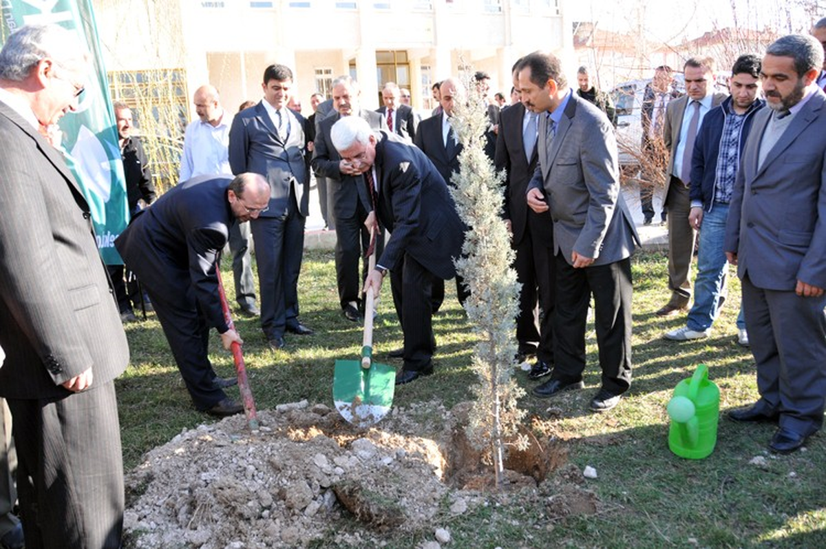 Karaman\'da "Minik Ellerden Büyük İşler Tohumdan Fidana" Projesi Başladı