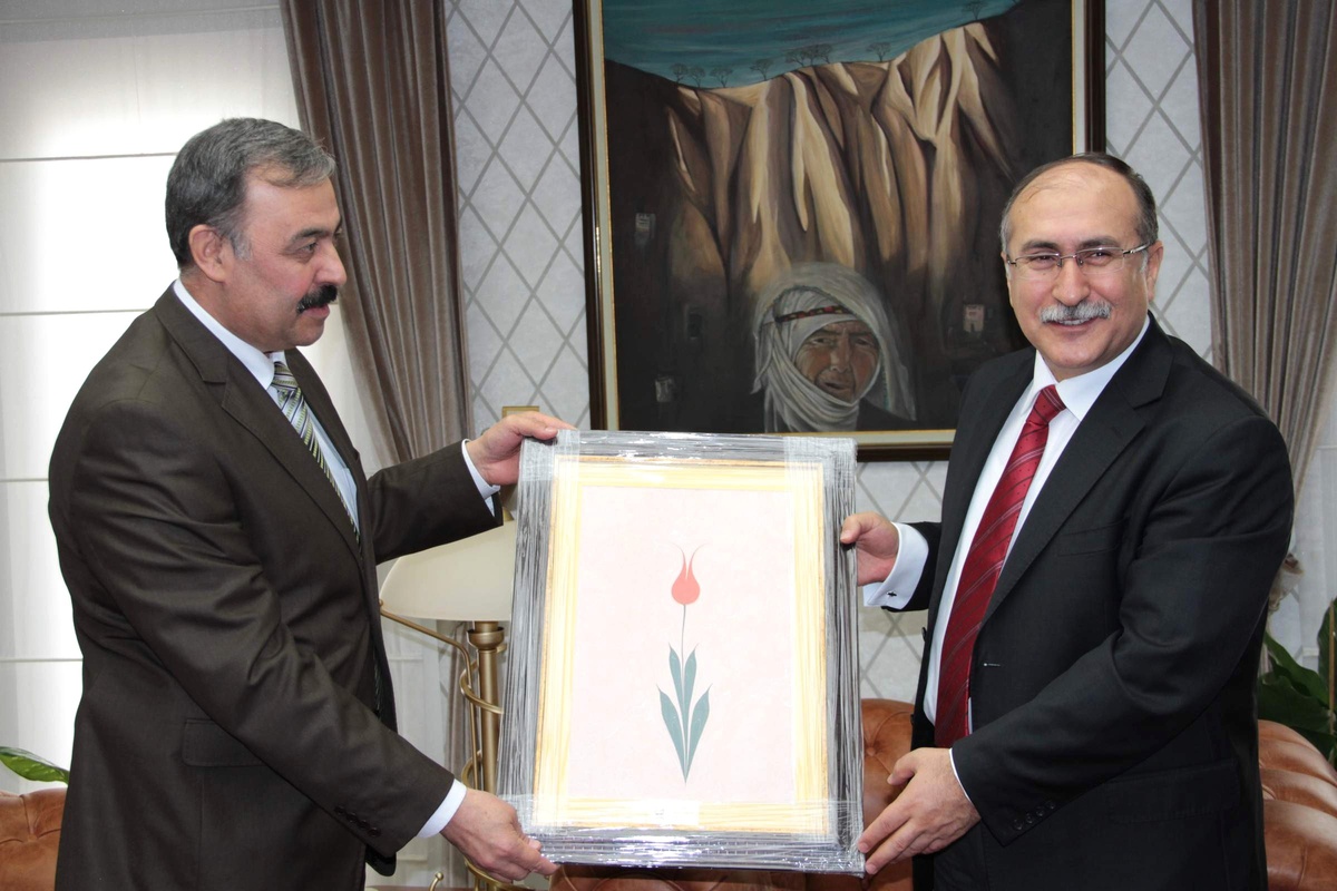 Kayseri Pmyo Müdürü Mustafa Yavuz\'dan Nevşehir Valisi Savaş\'a Ziyaret