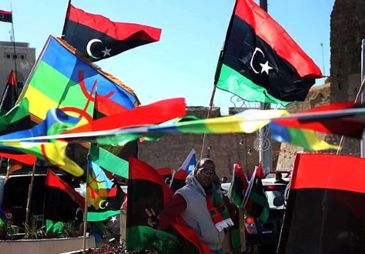 Libya\'da tek devlet çok bayrak