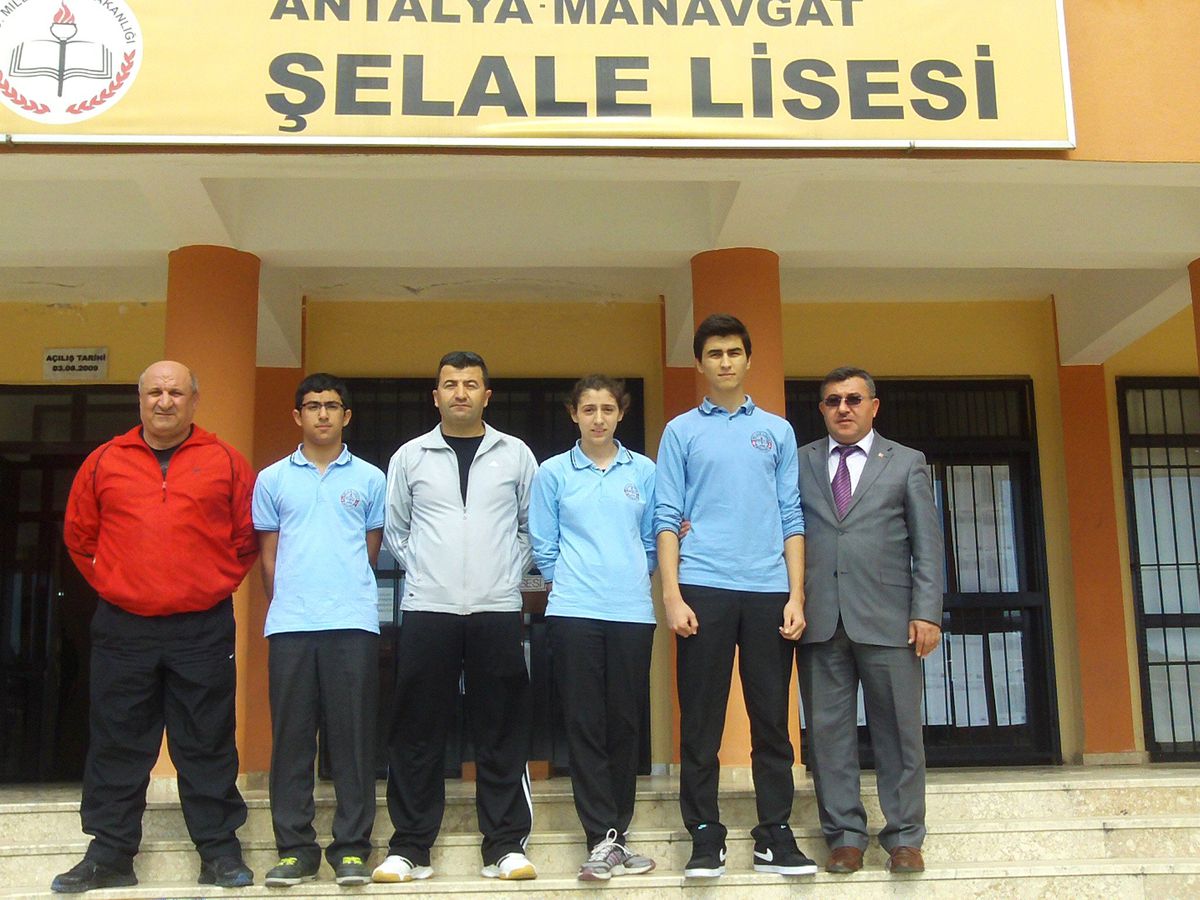 Manavgat Şelale Lisesi Öğrencisi Karatede Antalya Birincisi