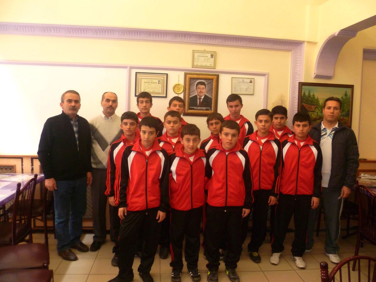Murat Ülgen Ortaokulu Yarı Finalde