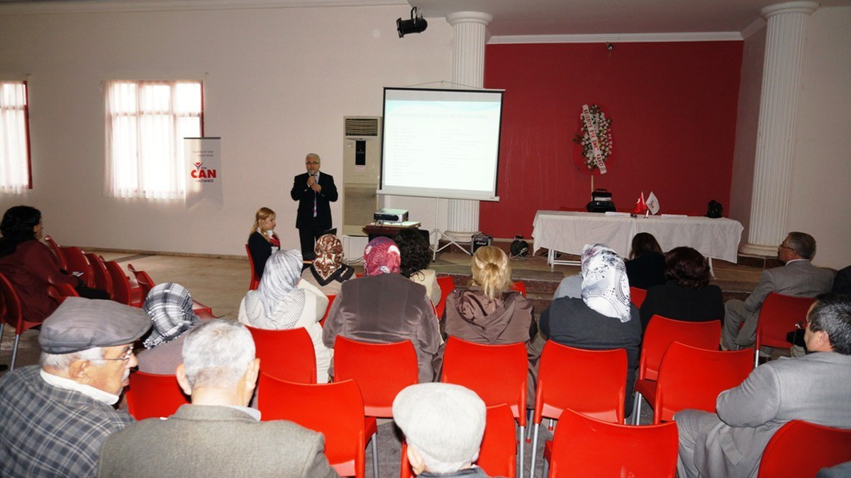 Sarıgöl\'de Sağlık Semineri Verildi