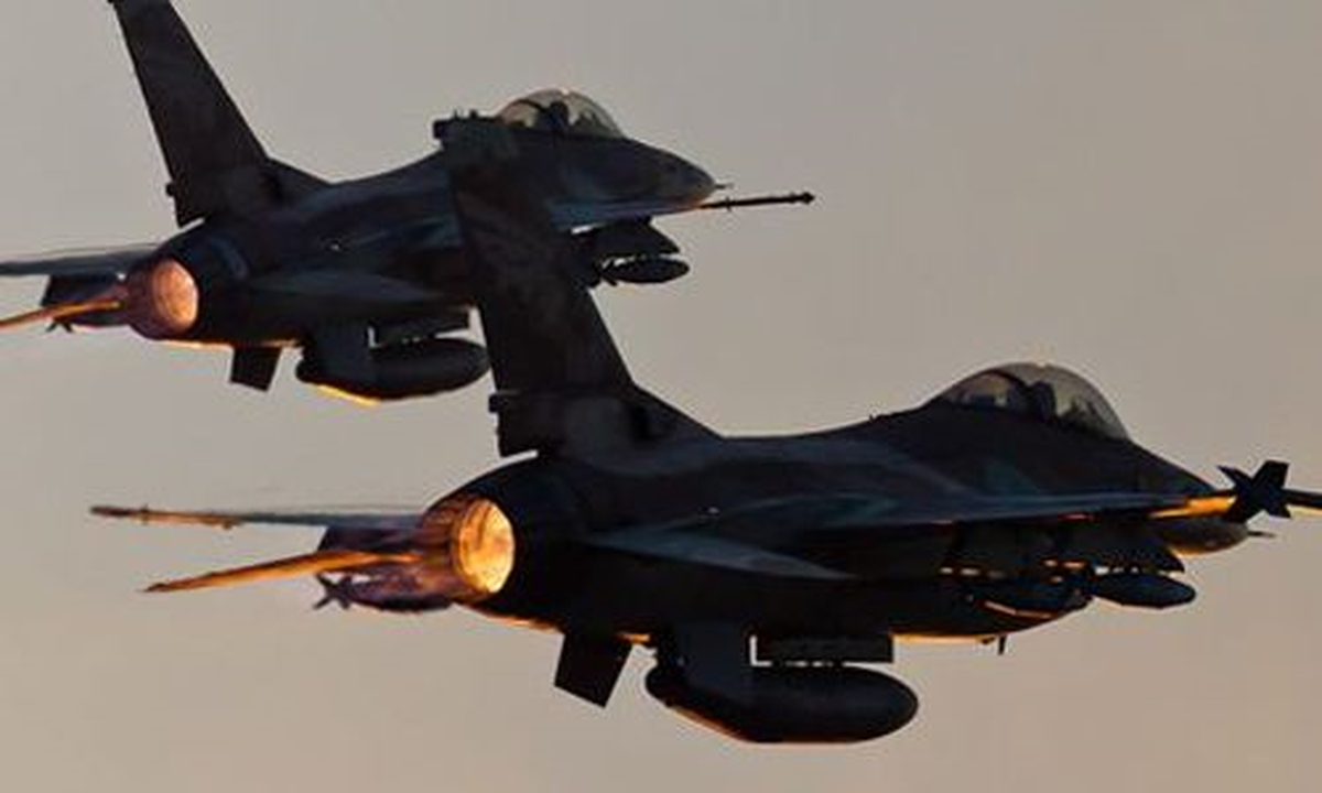 Savaş Uçakları Kandil\'de PKK\'yı 7 Saat Bombaladı