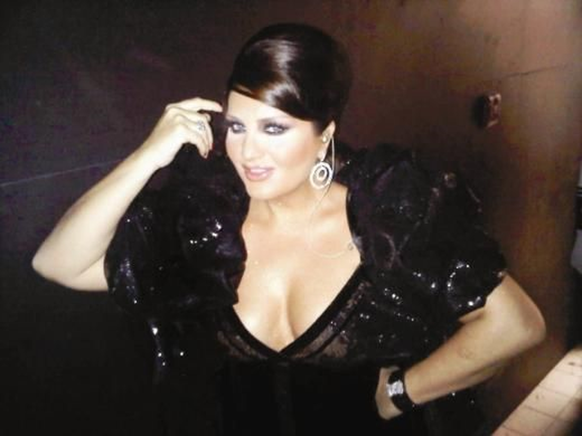 Sibel Can Çekilişteki Cipe Resmen Göz Dikti
