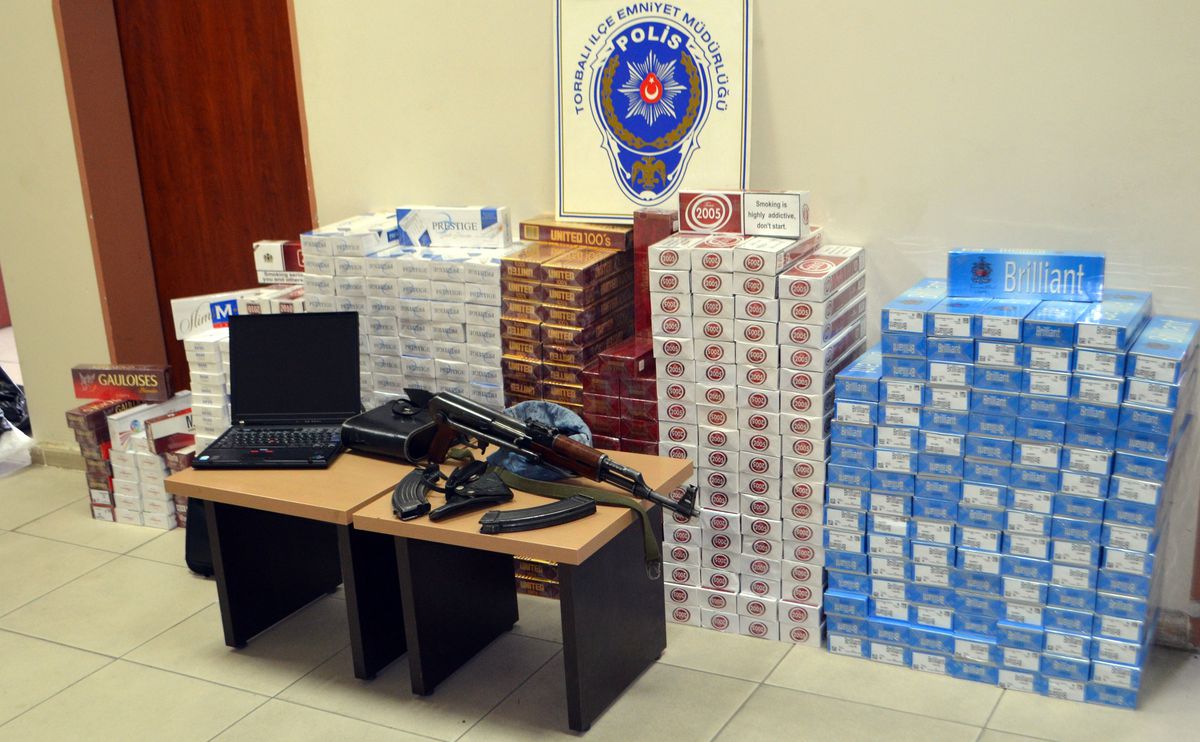 Torbalı\'da Kaçak Sigara Operasyonu