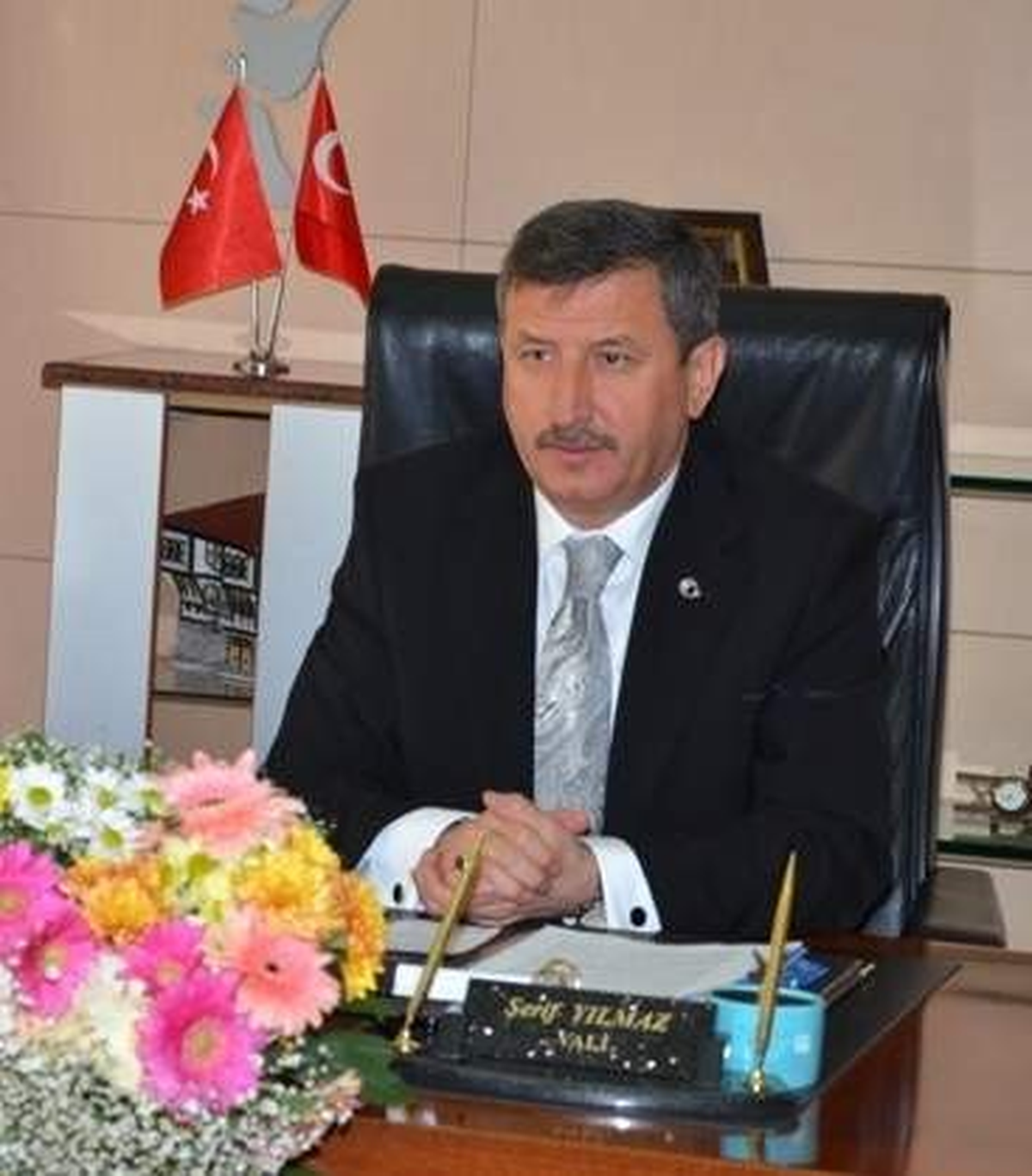 Vali Şerif Yılmaz\'dan Yeşilay Haftası Mesajı