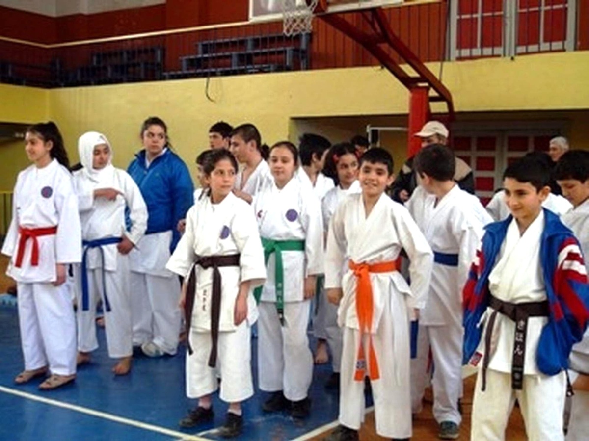 4 Eylül Belediyespor Karate Takımı İl Birincisi Oldu