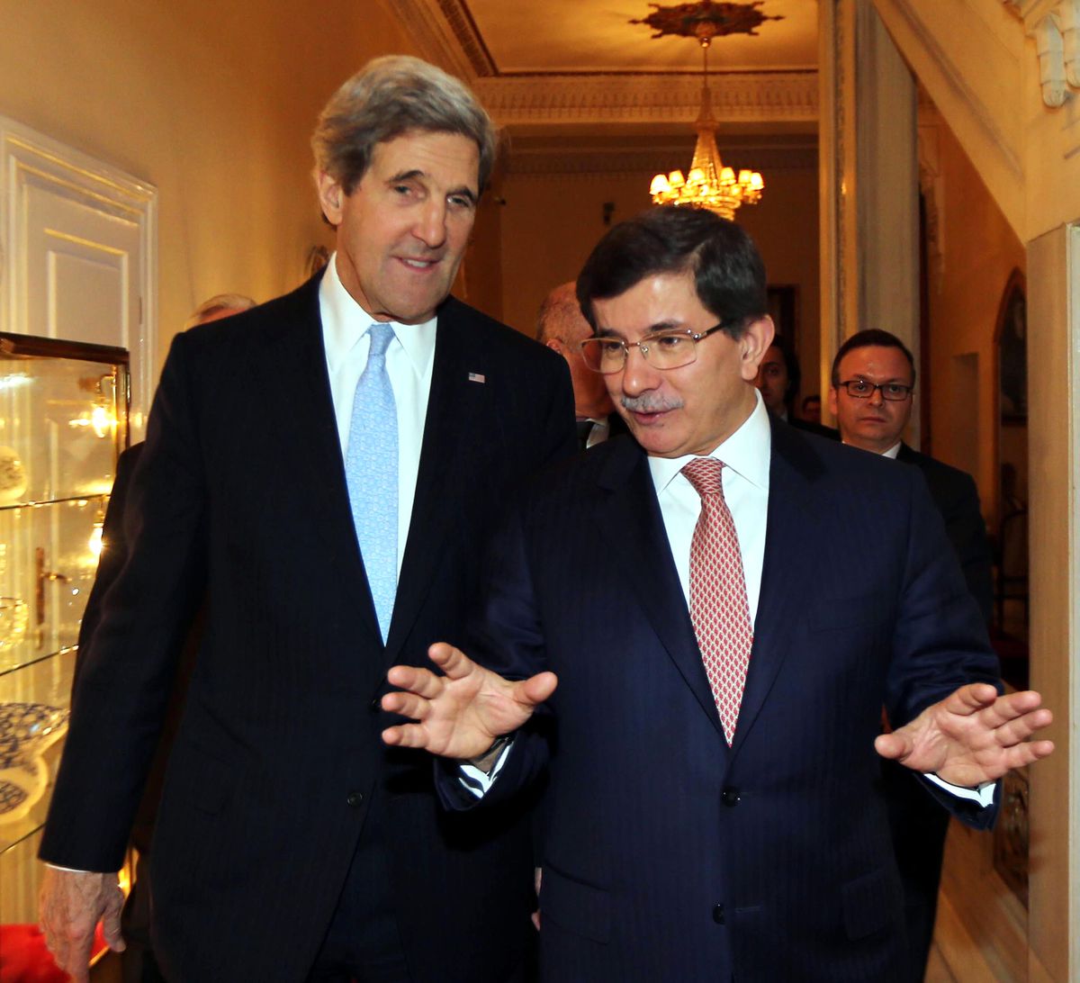ABD Dışişleri Bakanı Kerry, Davutoğlu ile Görüştü