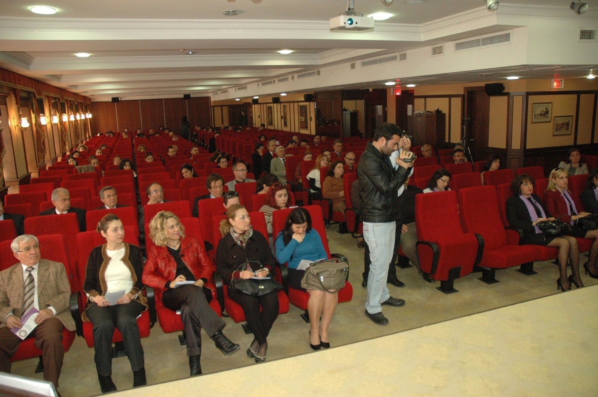 \'Ailenin Korunması ve Kadına Karşı Şiddetin Önlenmesi\' Semineri