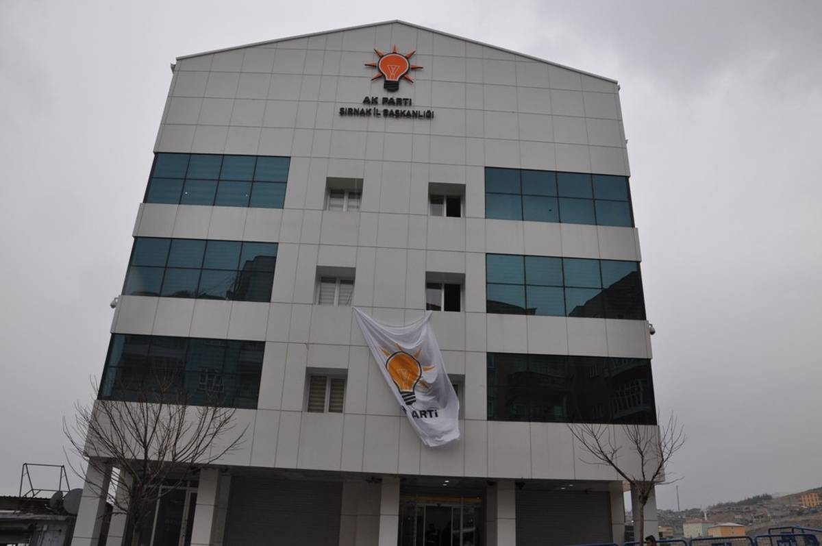AK Parti Şırnak İl Binası Törenle Açıldı