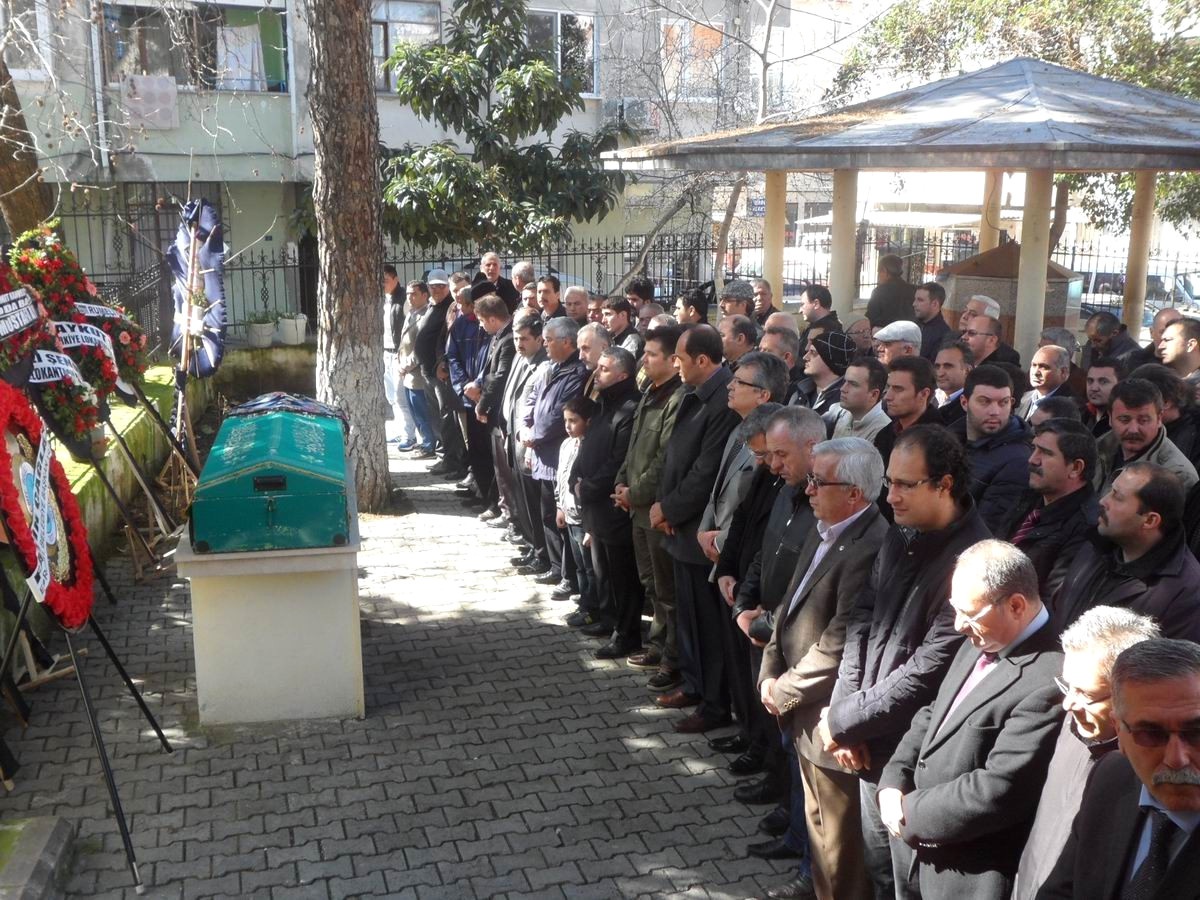 AK Parti Meclis Üyesinin Annesi Vefat Etti