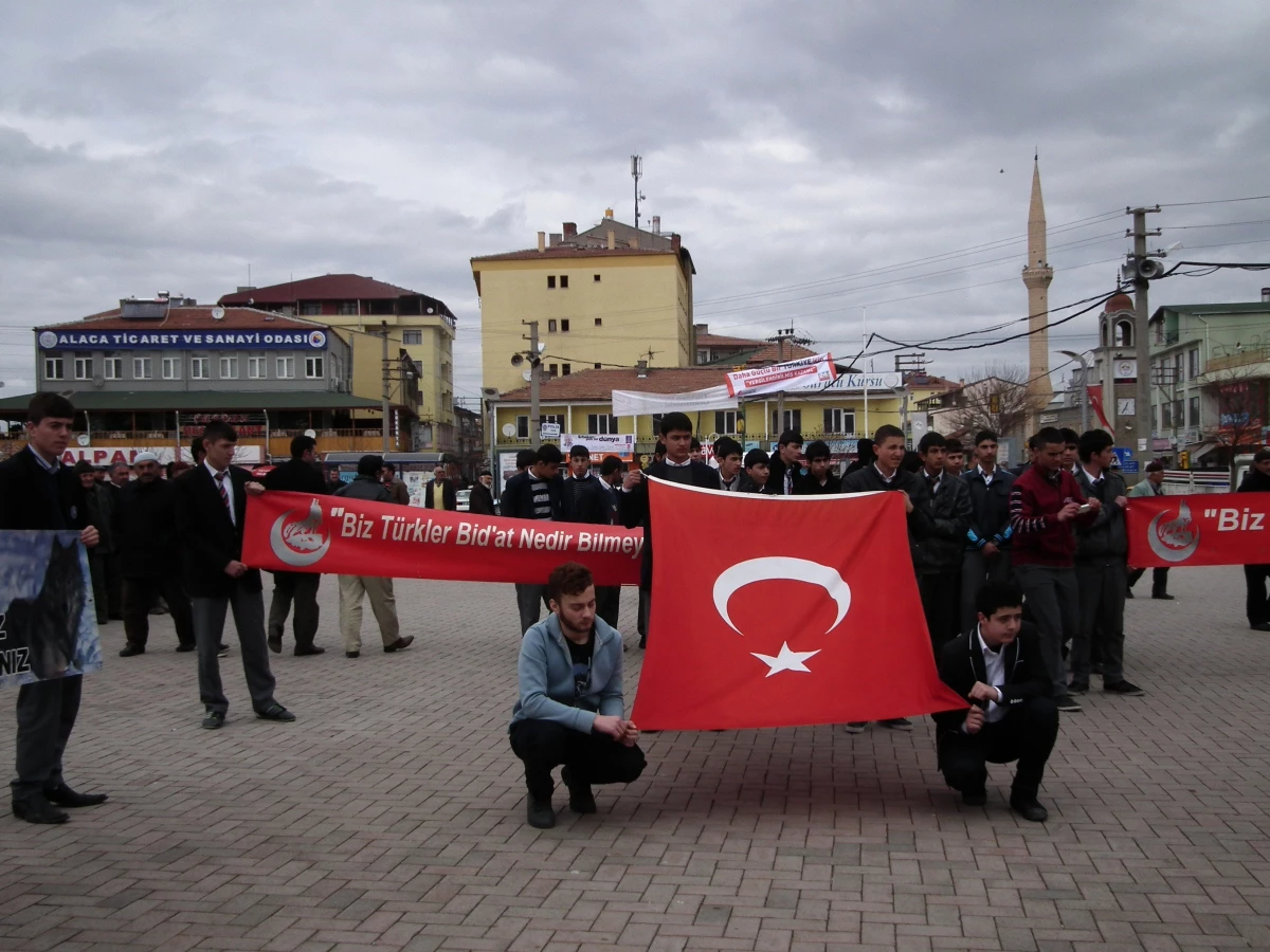 Alaca\'da Hocalı Katliamı Fotoğraf Sergisi