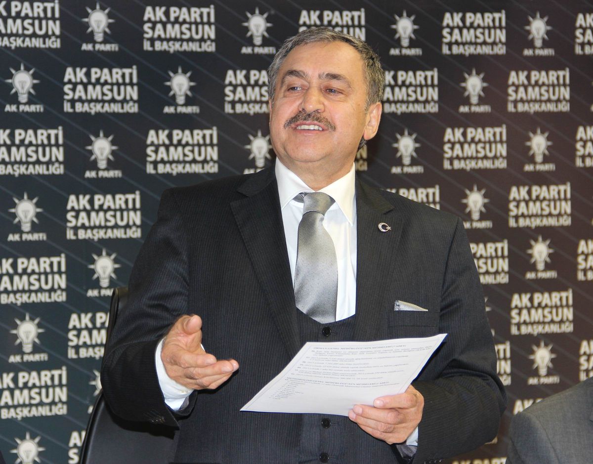 Bakan Eroğlu, Partililerle Buluştu