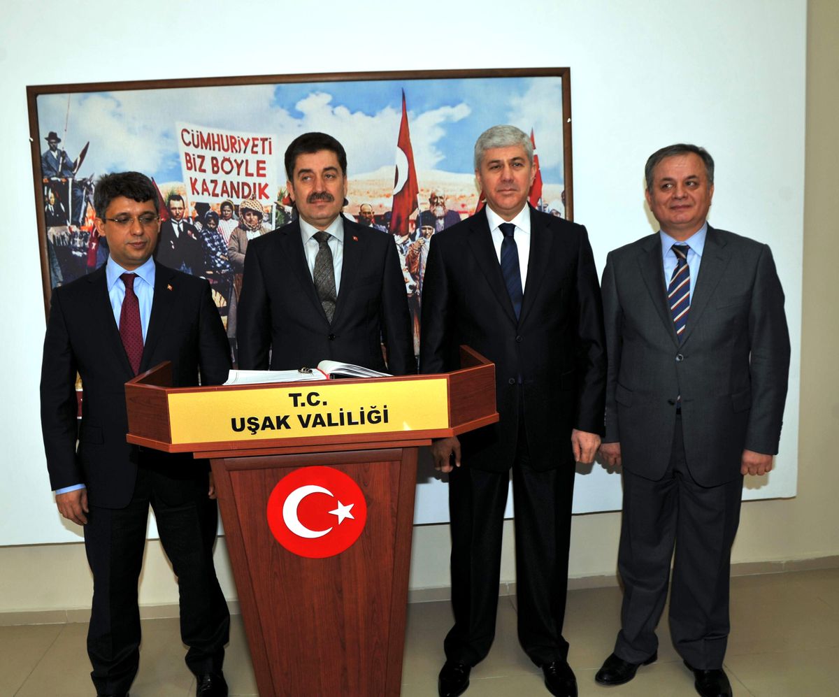 Bakan Yardımcısı Cantimur Vali Erden\'i Ziyaret Etti