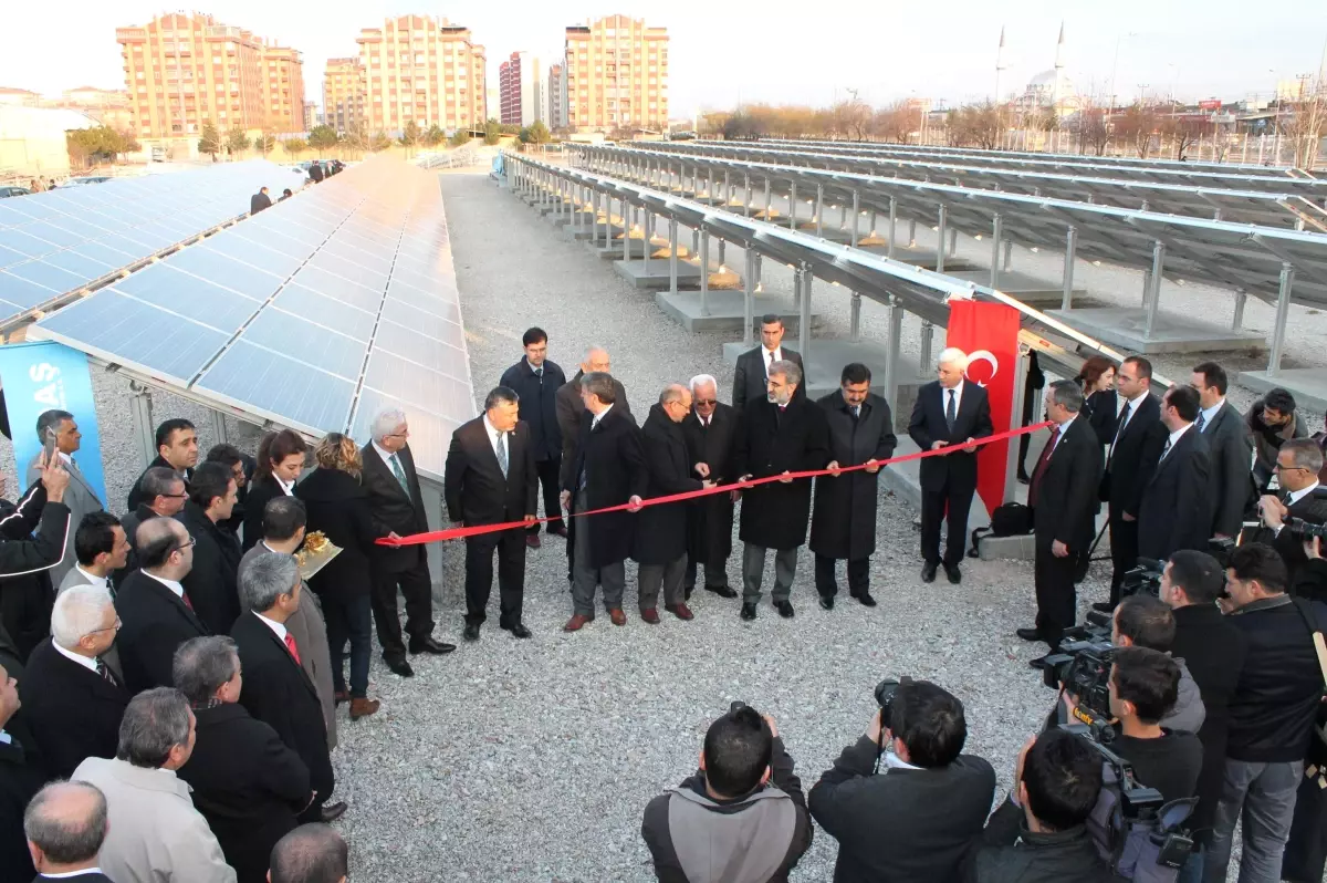 Bakan Yıldız Güneş Santrali Açtı