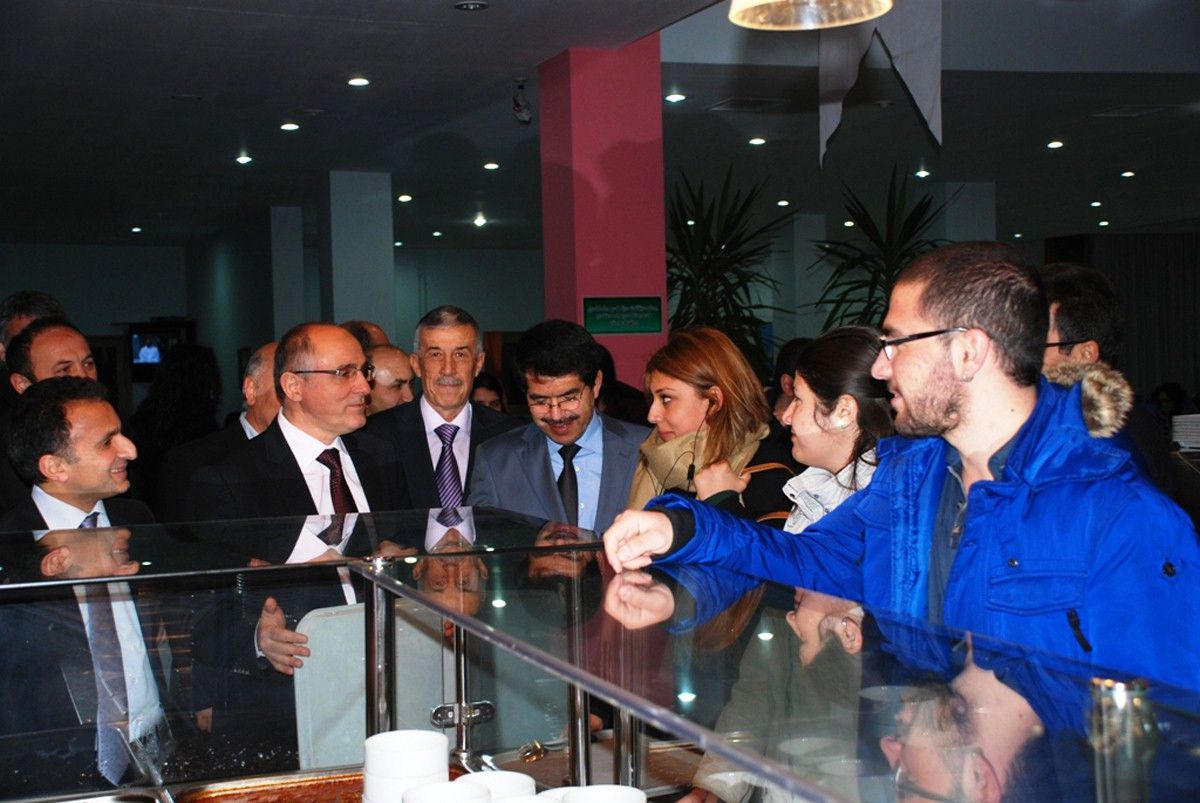Bolu Valisi Özçimen Üniversitelilerle Buluştu