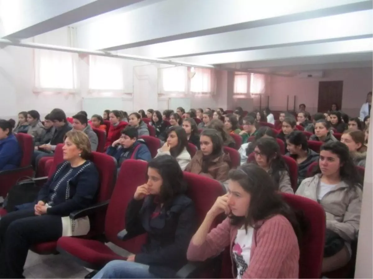 Burhaniye'de Madde Bağımlılığı Semineri