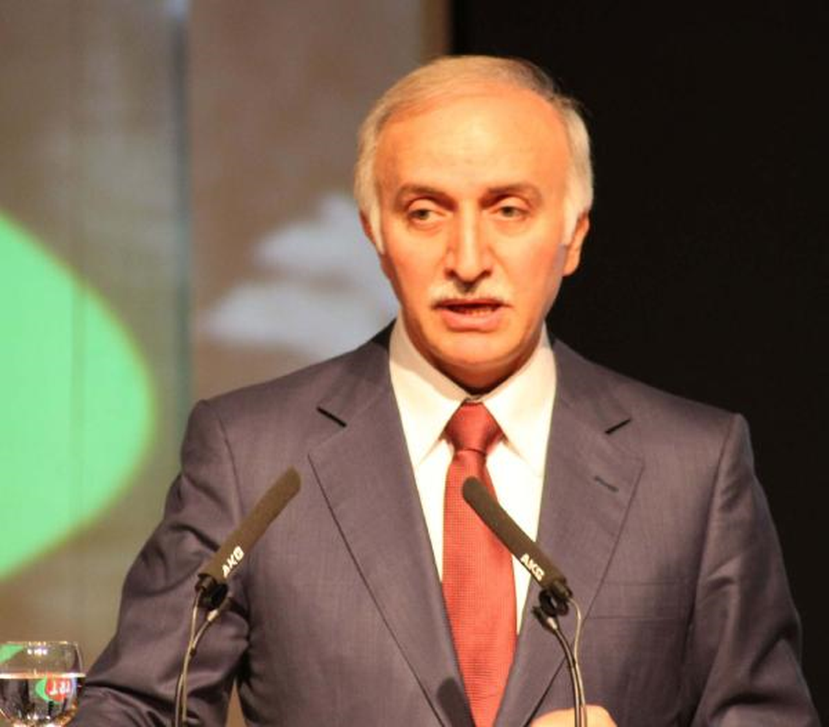 Denizli Horozu Belgesel Oldu