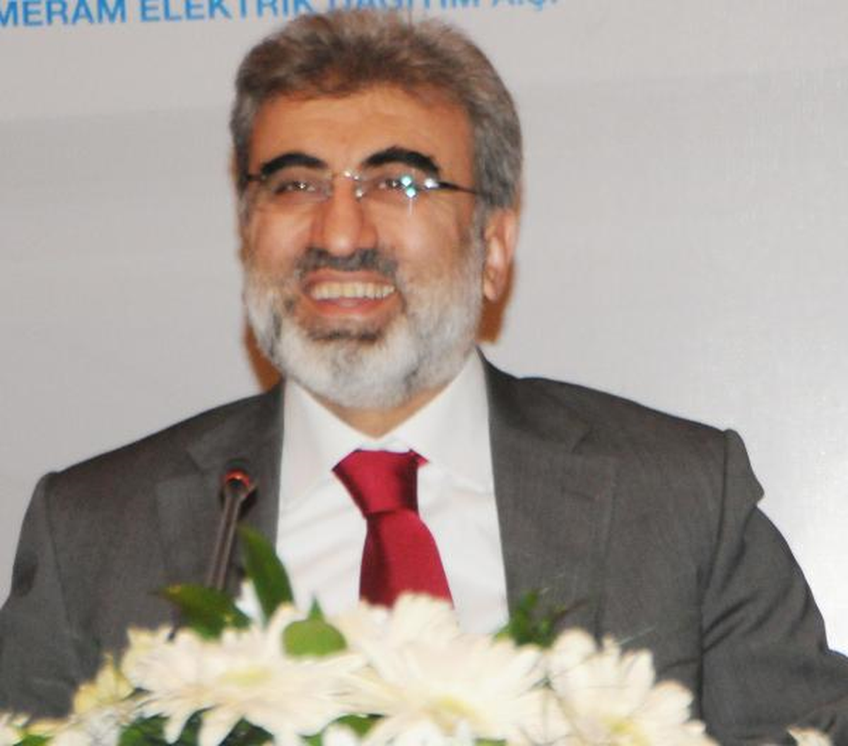 Enerji Bakanı Yıldız: Kaçak Elektrik Kullanımında PKK Telkini Var