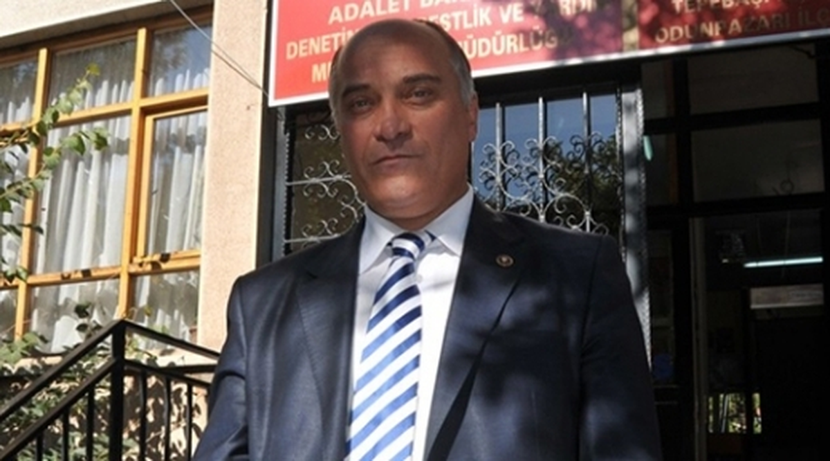 Eskişehir İl Genel Meclisi CHP Üyesi Erdal Şanlı\'dan Başbakan\'a Suç Duyurusu