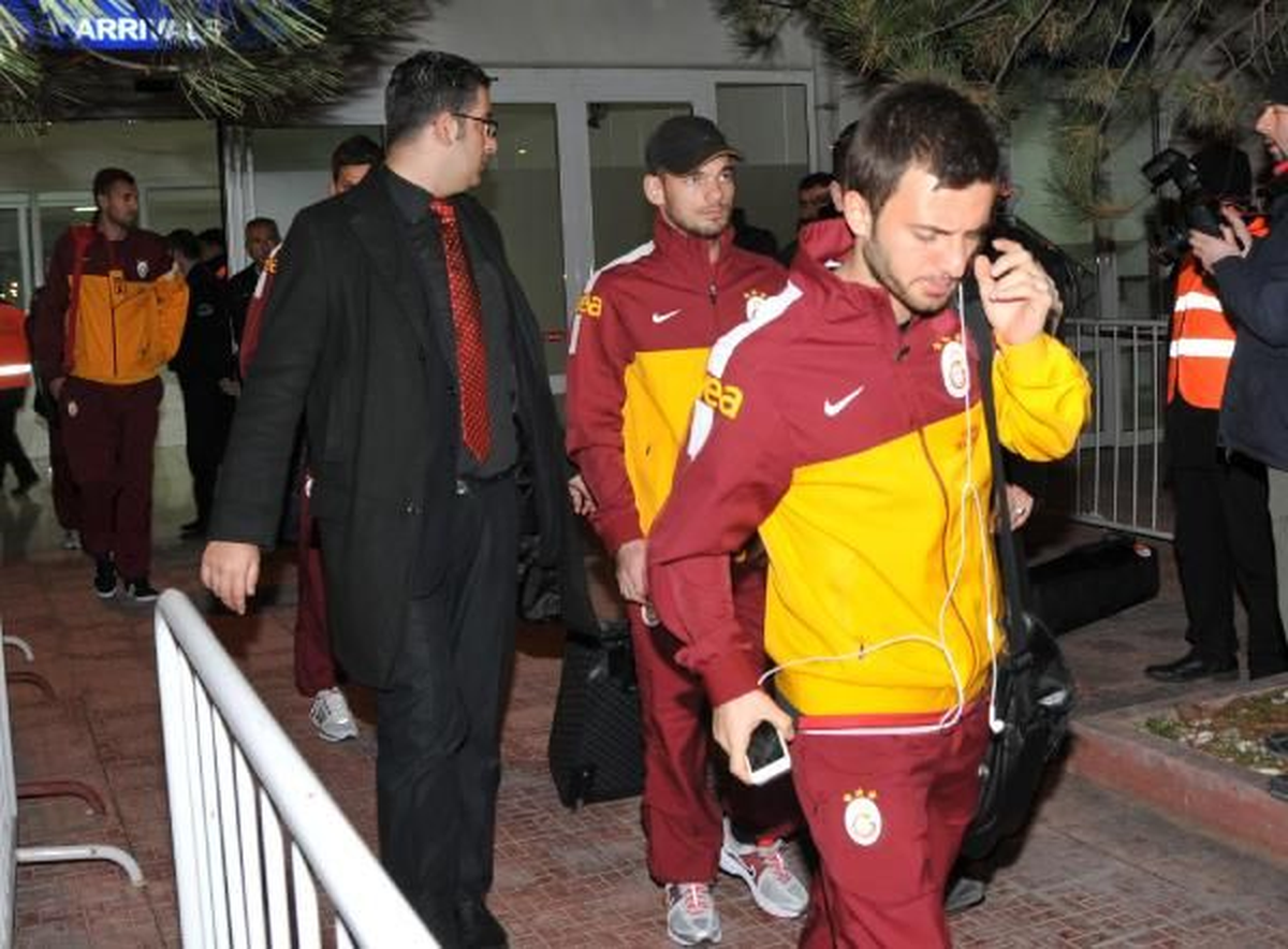 Galatasaray Kafilesi Eskişehir\'e Geldi