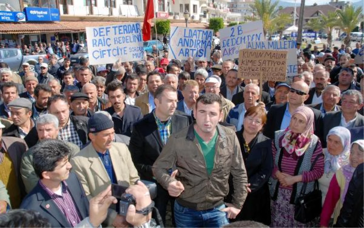2B Eylemcileri Antalya- Mersin Karayolu\'nu Kapattı