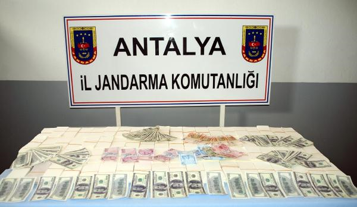 Gazipaşa\'da Sahte Dolar Operasyonu